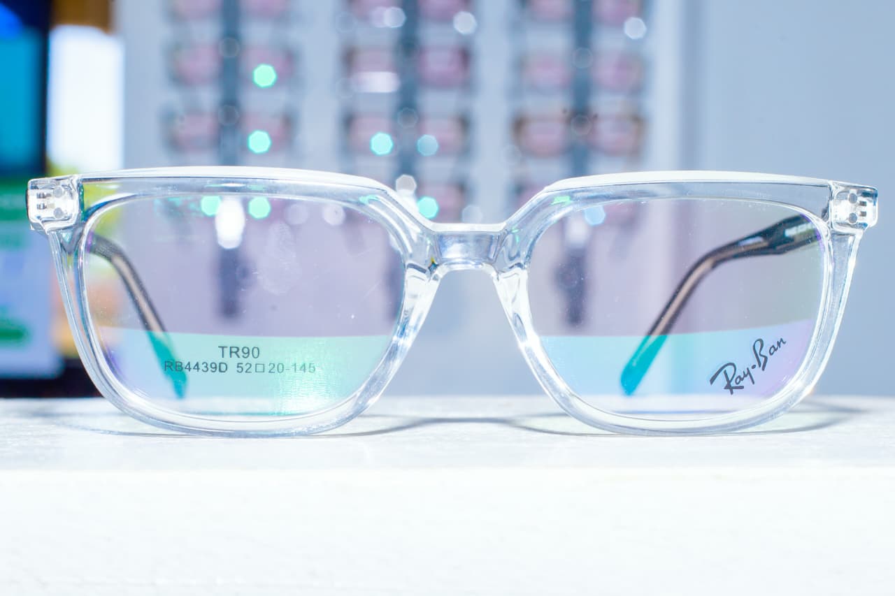 Ray-Ban